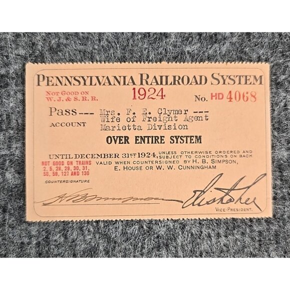 1924 Pennsylvania Railroad System Pass #HD4068 Paper Signed - Picture 1 of 6